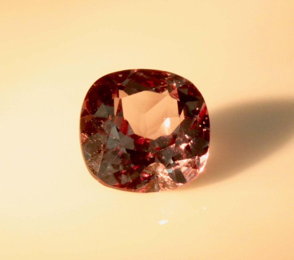 Natural Color change Garnet January Gemstone January Birthstone Color Change GARNET champagne garnet Garnet 5mm CUS loose Stone SKU:114644-Garnet-Planet Gemstones